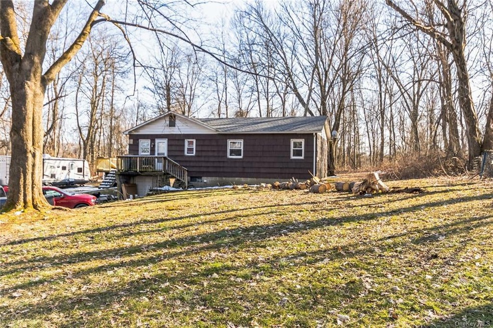 183 Brookside Farms Rd, Newburgh, NY 12550 - photo 1