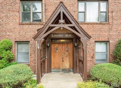 111 Sagamore Rd unit 2C, Tuckahoe, NY 10707 - photo 1