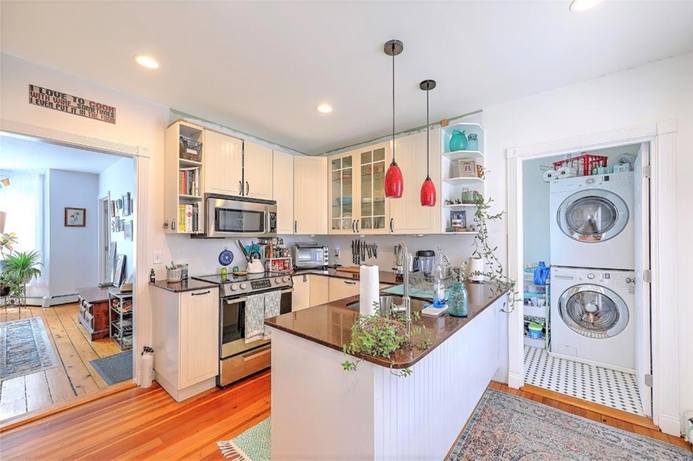 141 Grove St unit 2, Providence, RI 02909 - photo 1