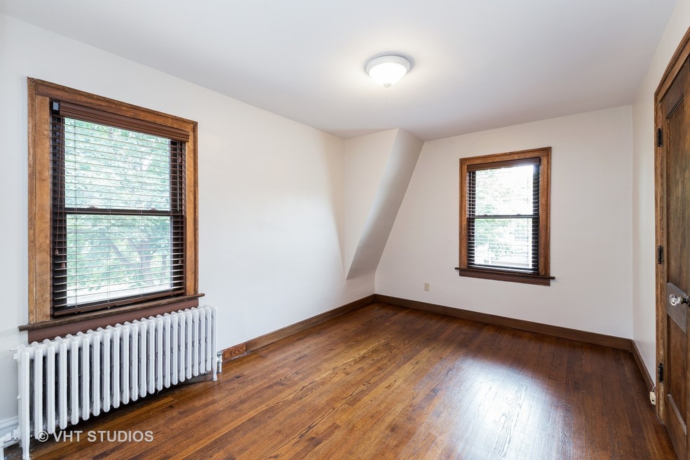 1029 Jeannette St, Des Plaines, IL 60016 - photo 1