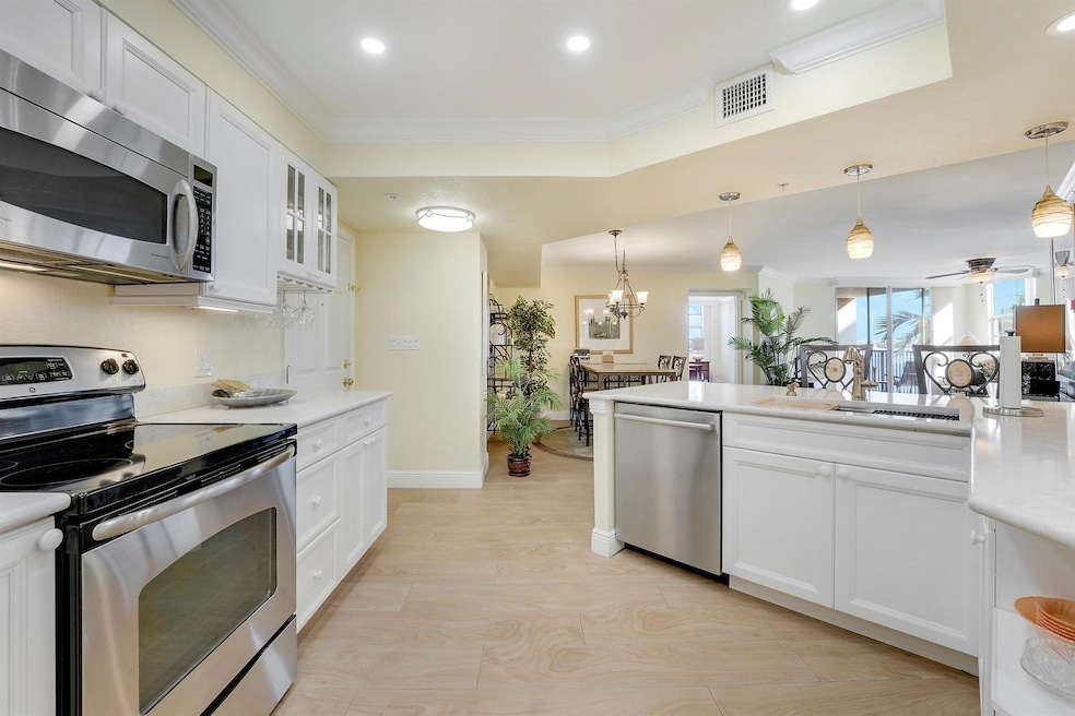 Flagler Pointe unit 339, West Palm Beach, FL 33407 - photo 1