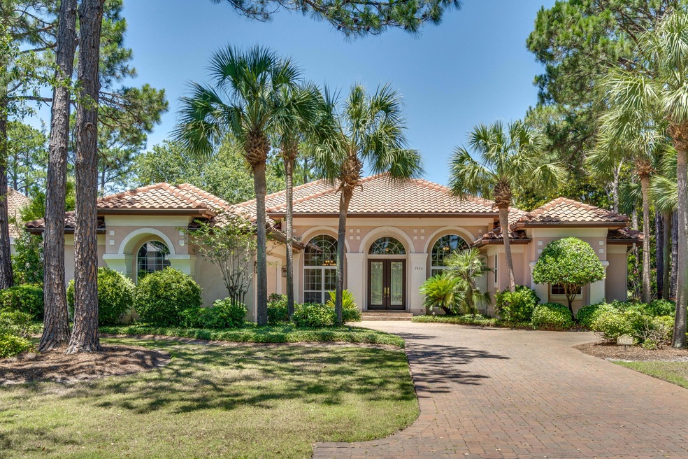 1524 Island Green