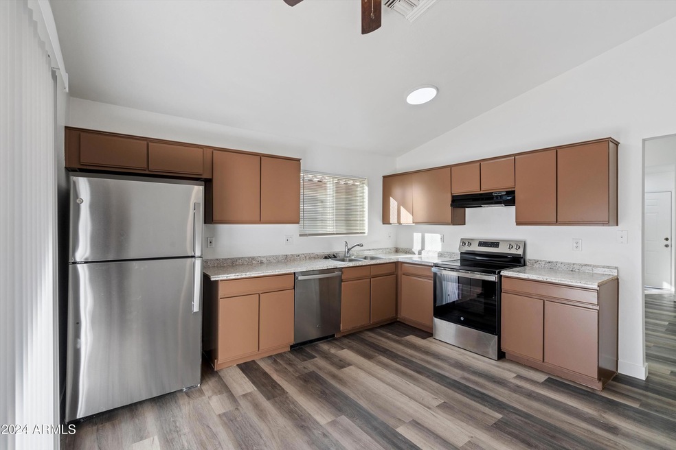 11-Kitchen