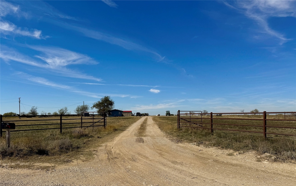 386 County Road 604, Hamilton, TX 76531 - photo 1