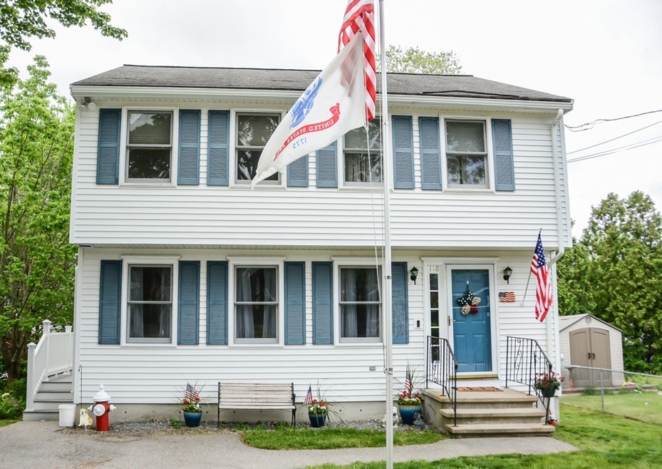 118 Hillcrest Rd, Dracut, MA 01826 - photo 1