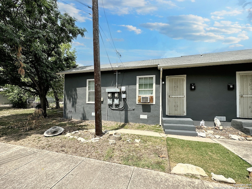 321 N Chupaderas St unit 101, San Antonio, TX 78207 - photo 1