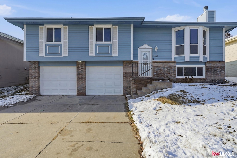 2509 NW 55th St, Lincoln, NE 68524 - photo 1