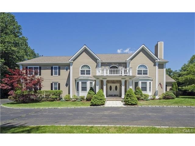 Picture perfect colonial