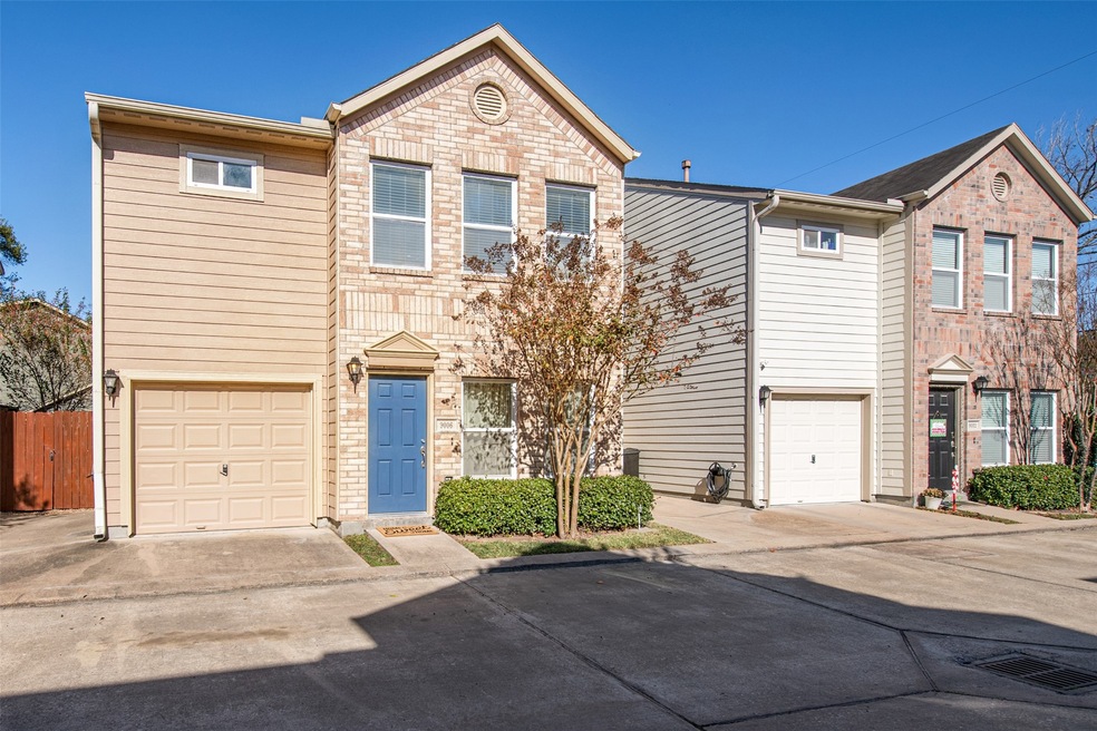 9006 Laverne Crescent, Houston, TX 77080 - photo 1