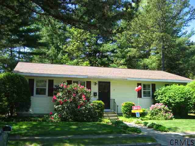 6 Sparrow Ct, Saratoga Springs, NY 12866 - photo 1