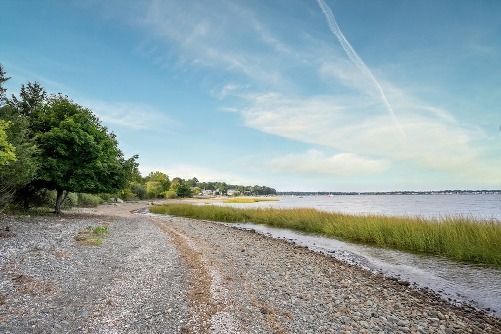 11 Stonegate Rd, Warren, RI 02885 - photo 1