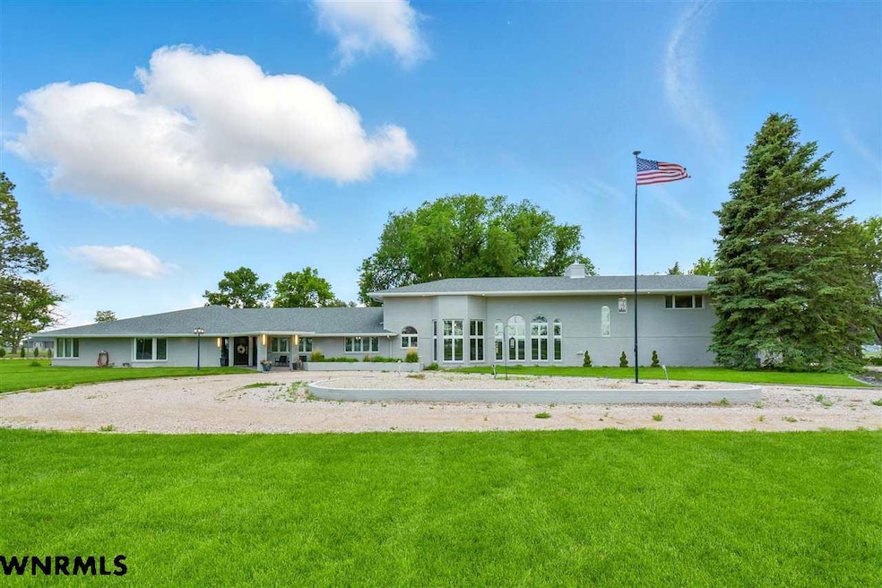 908 E 42nd St unit 4020 Hilltop Place, Scottsbluff, NE 69361 - photo 1