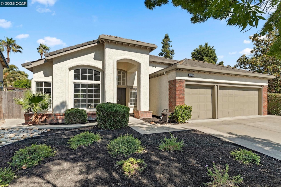 Sold $725,000 • Co-Listing Agent