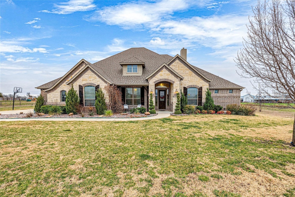 5380 High Mesa Dr, Justin, TX 76247 - photo 1