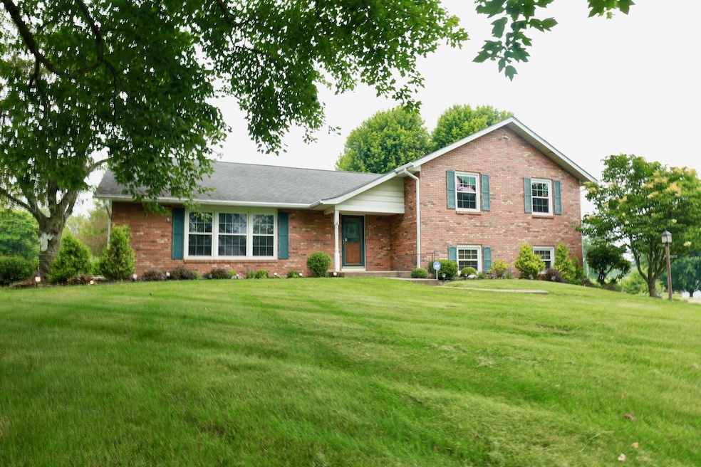 249 Orchard View Dr - 2