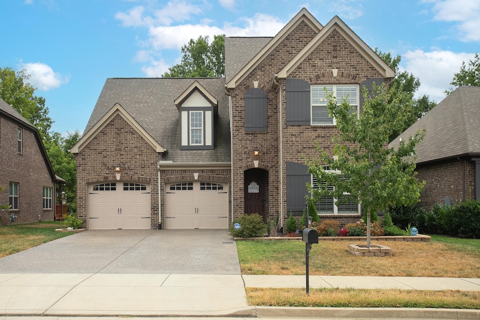 Sold $587,900 • Co-Listing Agent