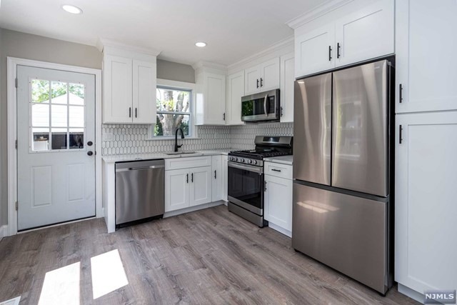 2-24 27th St unit 1X, Fair Lawn, NJ 07410 - photo 1