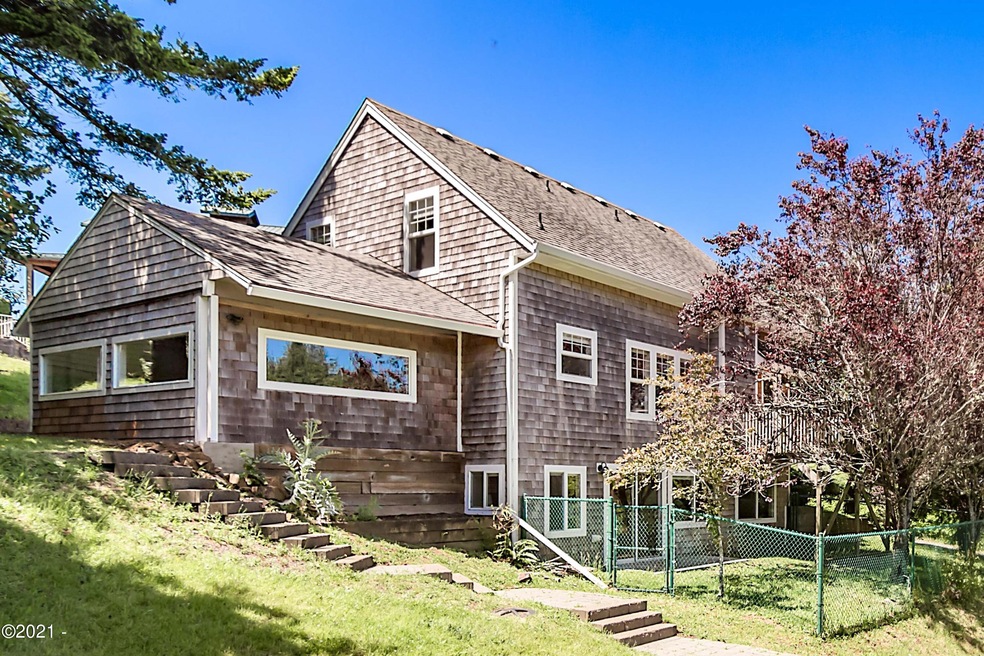 Neskowin Beach Home