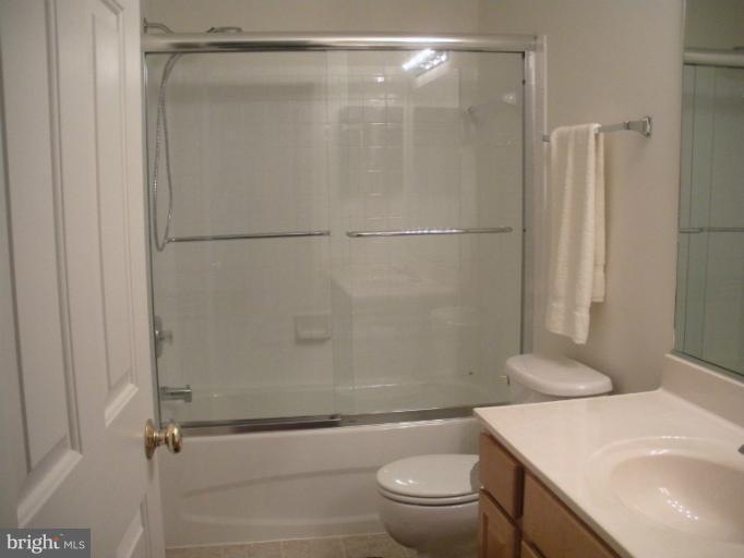 6037 Hot Spring Ln, Fredericksburg, VA 22407 - photo 1