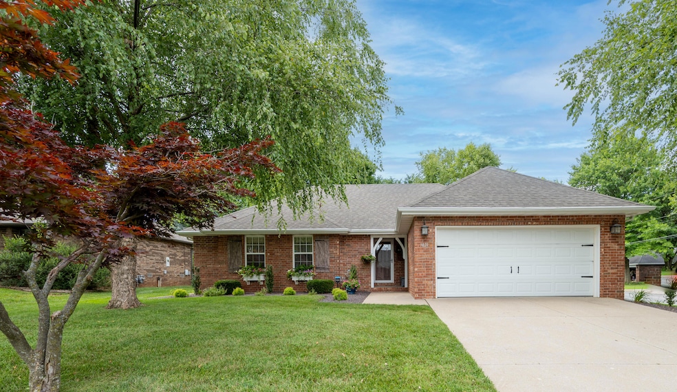 1021 W. Whiteside, Spfd, MO-1