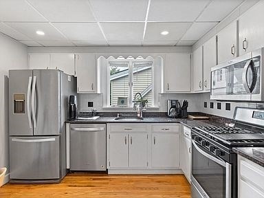 14 Staples Ave unit 2, Everett, MA 02149 - photo 1