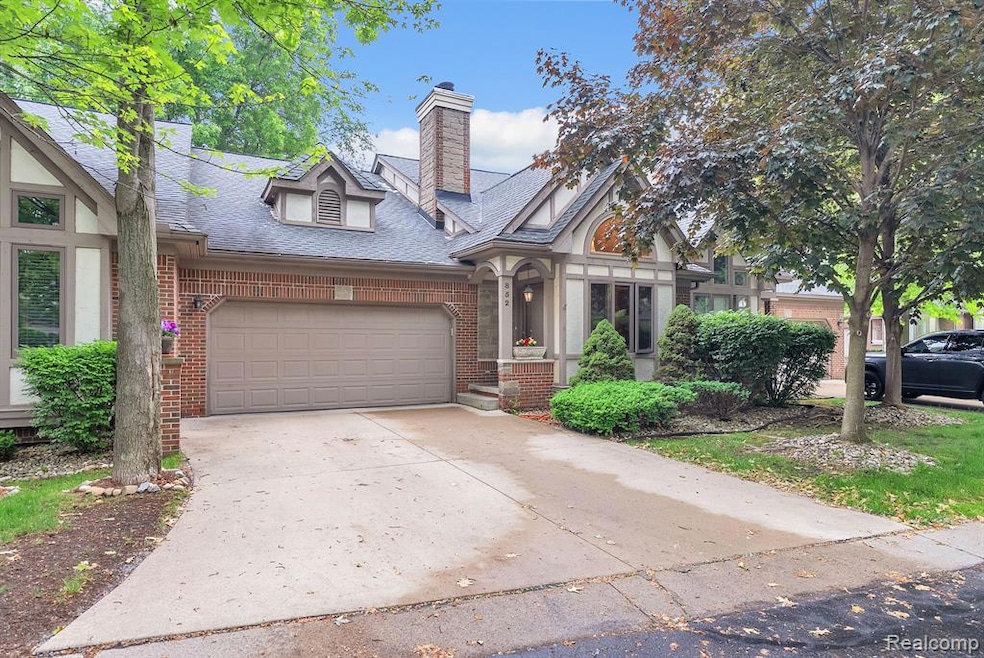 852 N Beech Daly Rd unit 7, Dearborn Heights, MI 48127 - photo 1