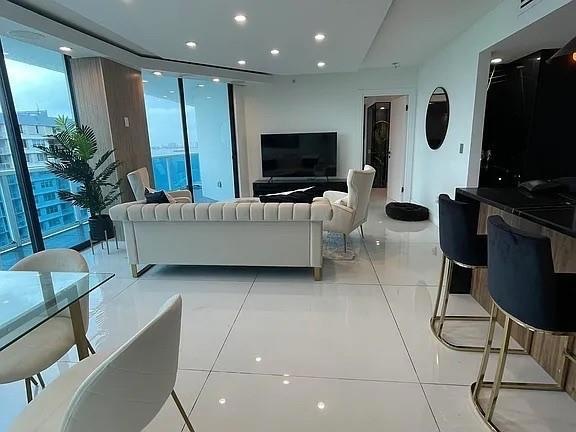 The Bridgewater unit 1504, North Bay Village, FL 33141 - photo 1