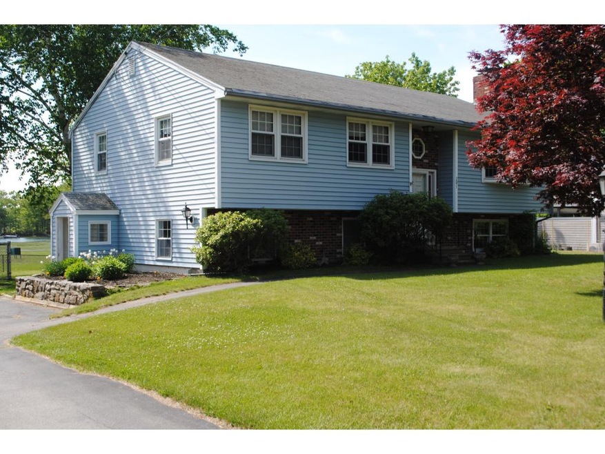 291 Pioneer Rd, Rye, NH 03870 - photo 1