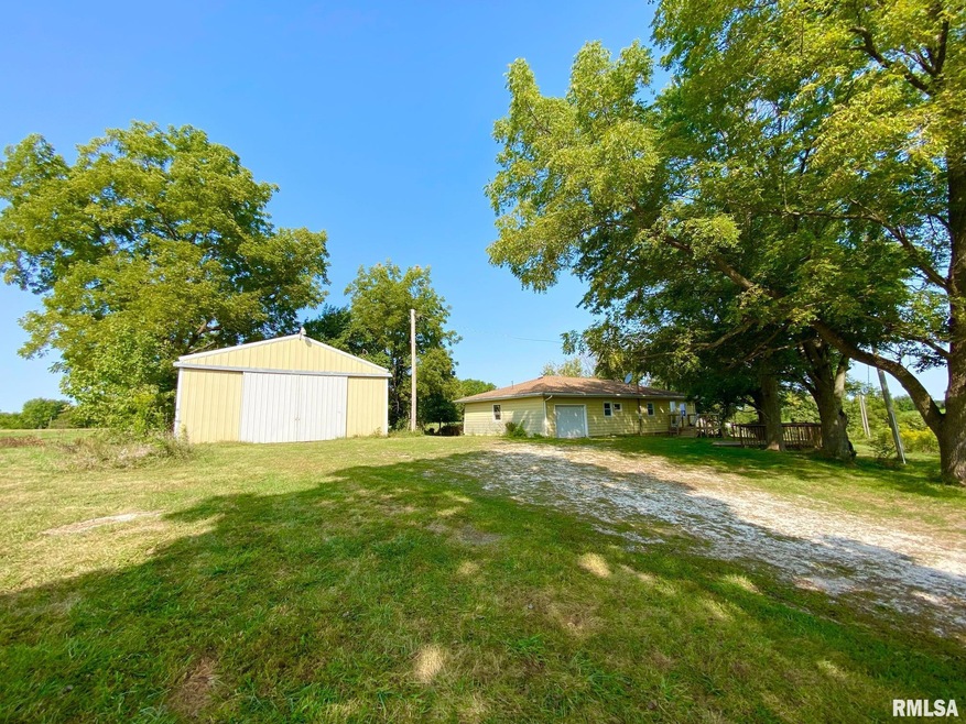 1503 N Mount Zion Rd, Jacksonville, IL 62650 - photo 1