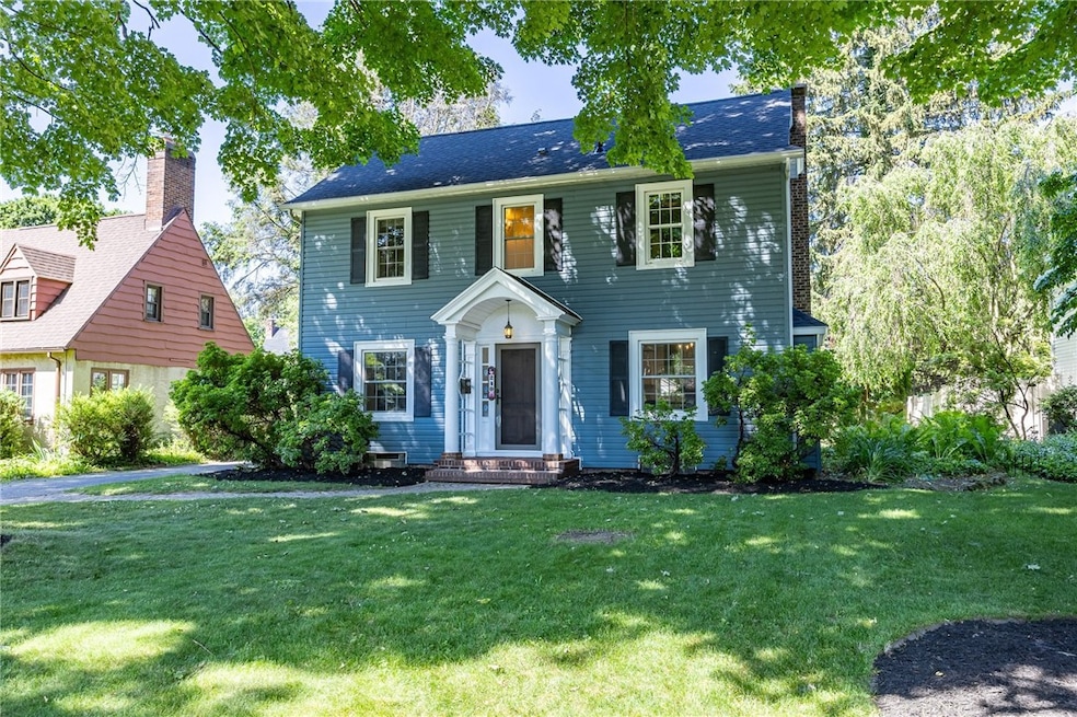 Pending $249,900 • Co-Listing Agent