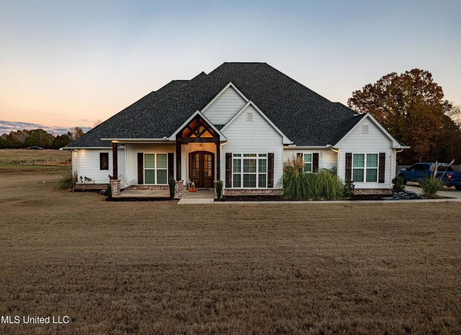 Beautiful Farmhouse 2