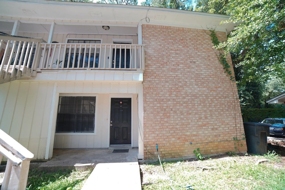 For Rent $1,200/month