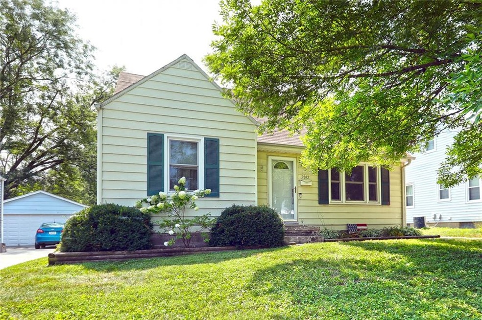 2812 Adams Ave, Des Moines, IA 50310 - photo 1