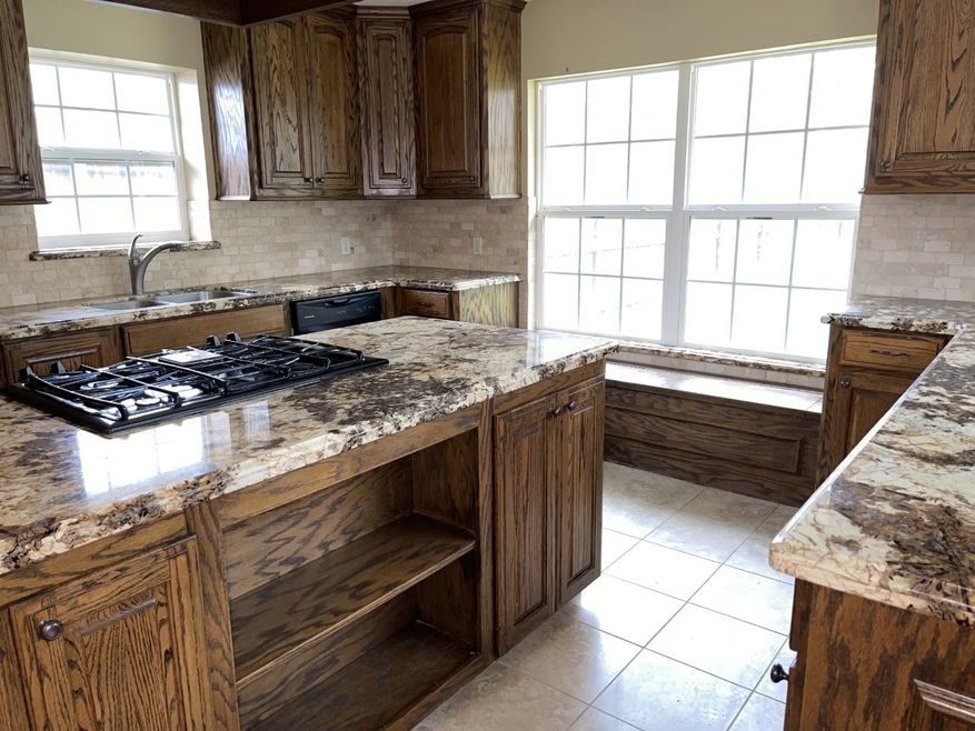 7610 Rolling Fork Ln, Houston, TX 77040 - photo 1