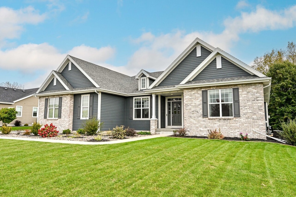 W212N6064 Legacy Trail, Menomonee Falls, WI 53051 - photo 1