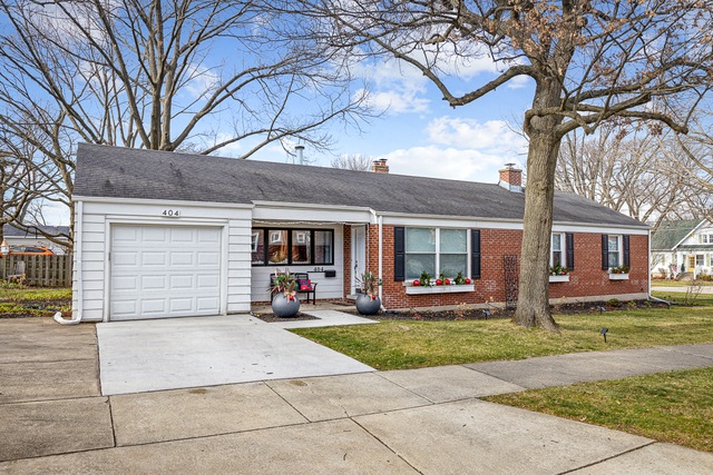 404 S Chase St, Wheaton, IL 60187 - photo 1