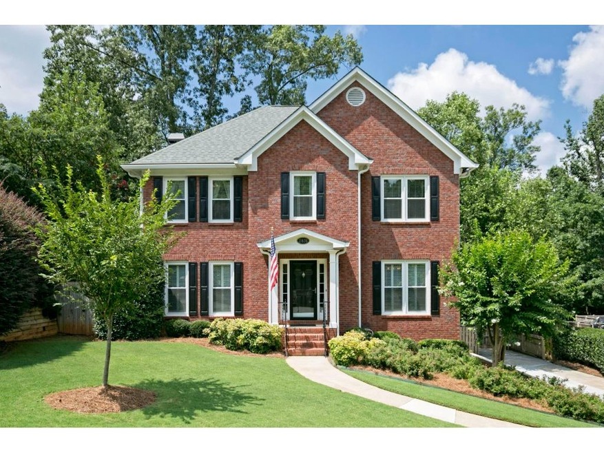 WELCOME! Traditional home with 3 car garage in a s