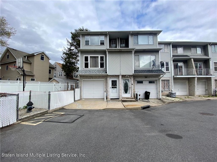 61 Vogel Loop, Staten Island, NY 10314 - photo 1