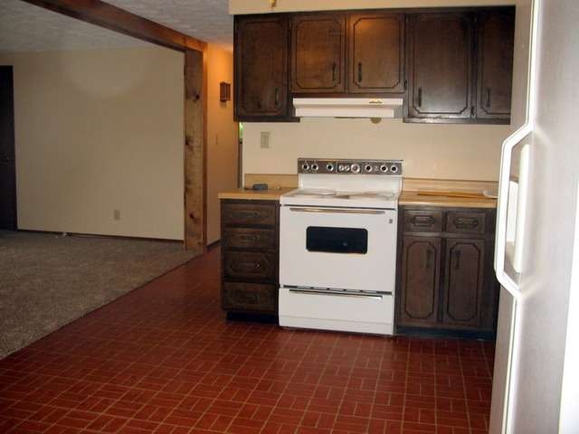 210 W Prospect St, Malden, IL 61337 - photo 1