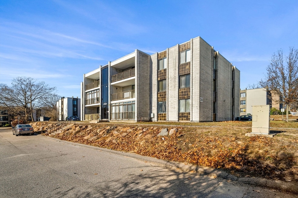 30 Skyline Dr unit 6, Braintree, MA 02184 - photo 1