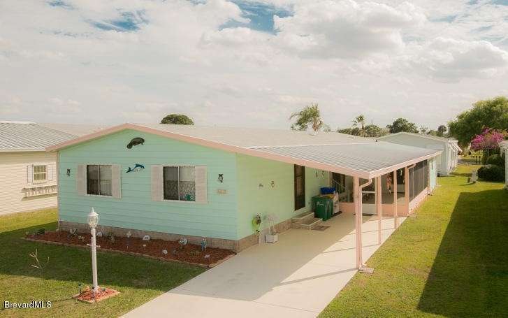 525 Royal Palm - Exterior