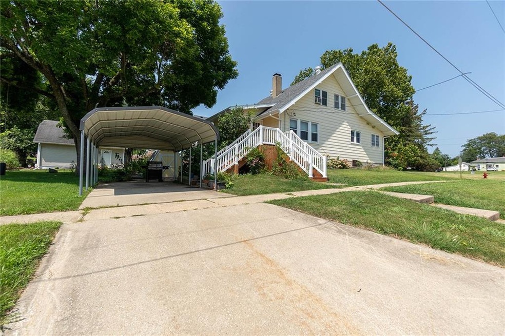 230 E Webster St, Osceola, IA 50213 - photo 1