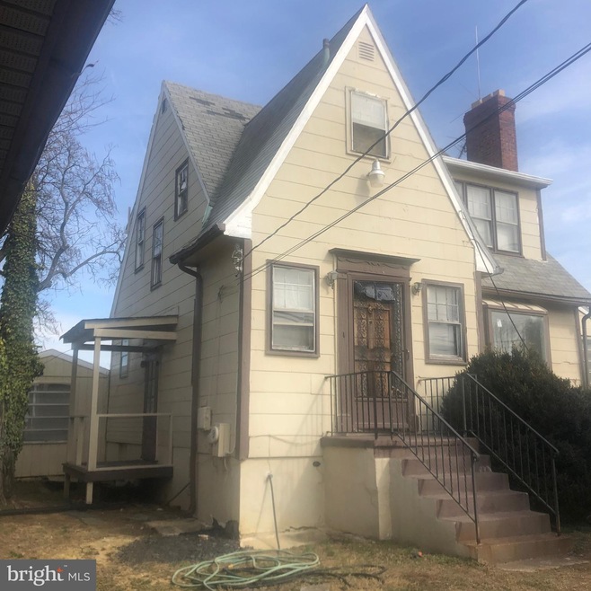 6004 Walker Mill Rd, Capitol Heights, MD 20743 - photo 1