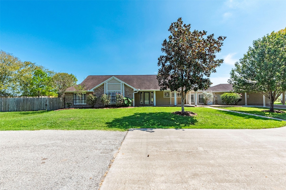 4731 County Road 172, Alvin, TX 77511 - photo 1