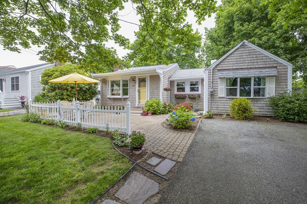 24 Beal Place, Scituate, MA 02066 - photo 1