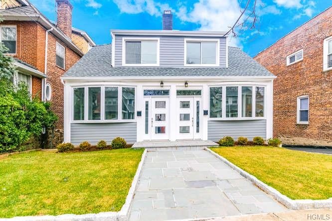 6136 Liebig Ave, Bronx, NY 10471 - photo 1