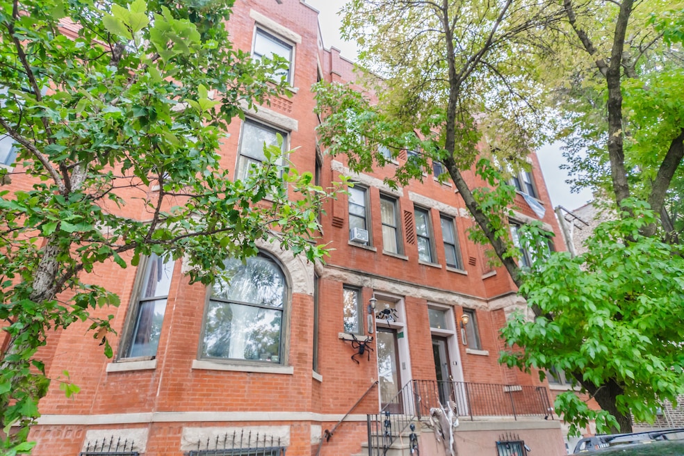 925 S Laflin St unit 2R, Chicago, IL 60607 - photo 1