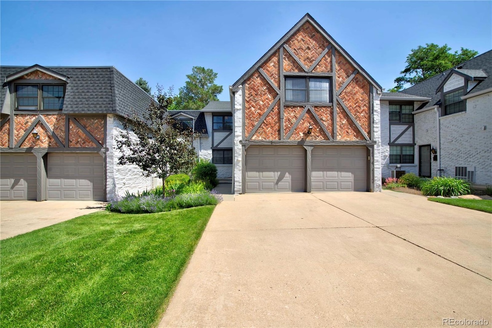 5821 E Ithaca Place unit 5821, Denver, CO 80237 - photo 1