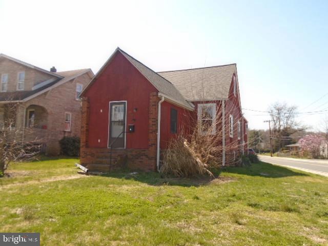 118 N Marlyn Ave, Essex, MD 21221 - photo 1
