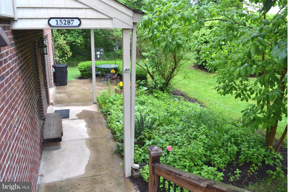 15287 Forest Grove Dr, Woodbridge, VA 22191 - photo 1